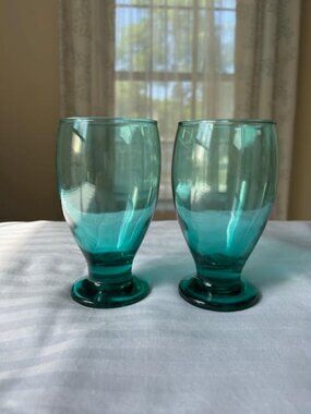 Cristar Lexington Juniper Footed Goblets Set 2 Green Glass Vintage